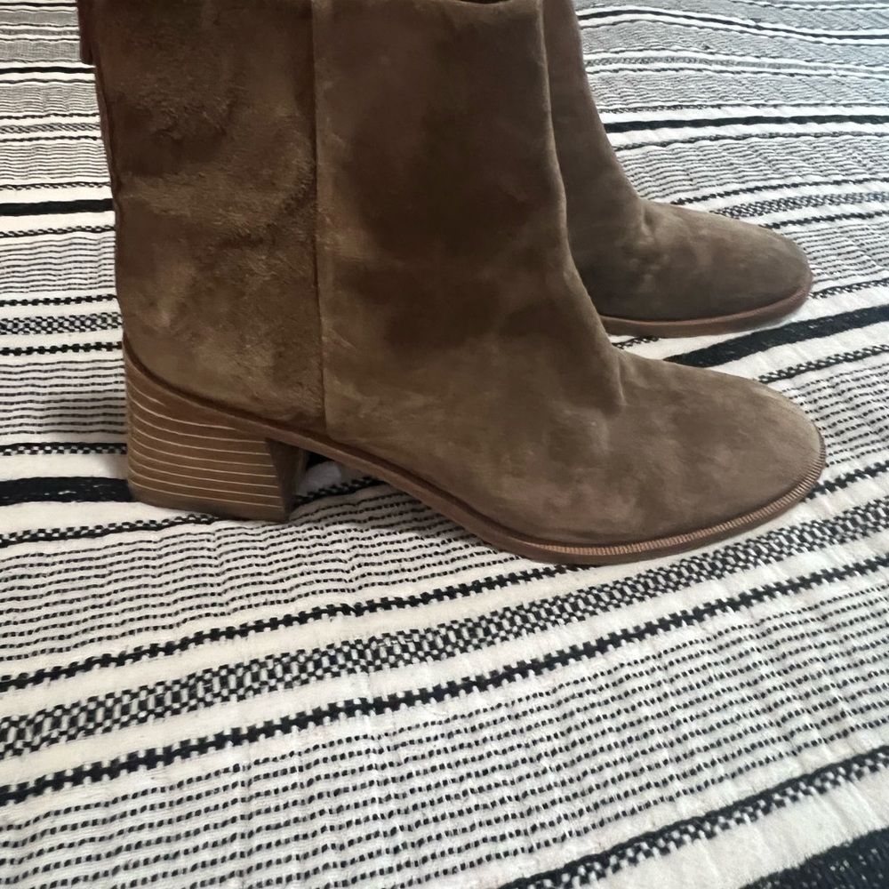 Tory burch brown suede zip up boots